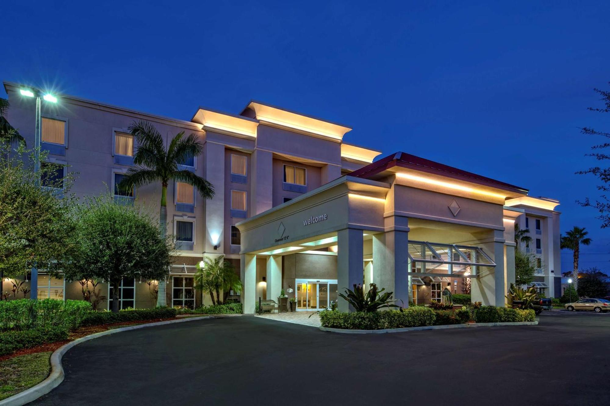 Hampton Inn & Suites Stuart-North Esterno foto