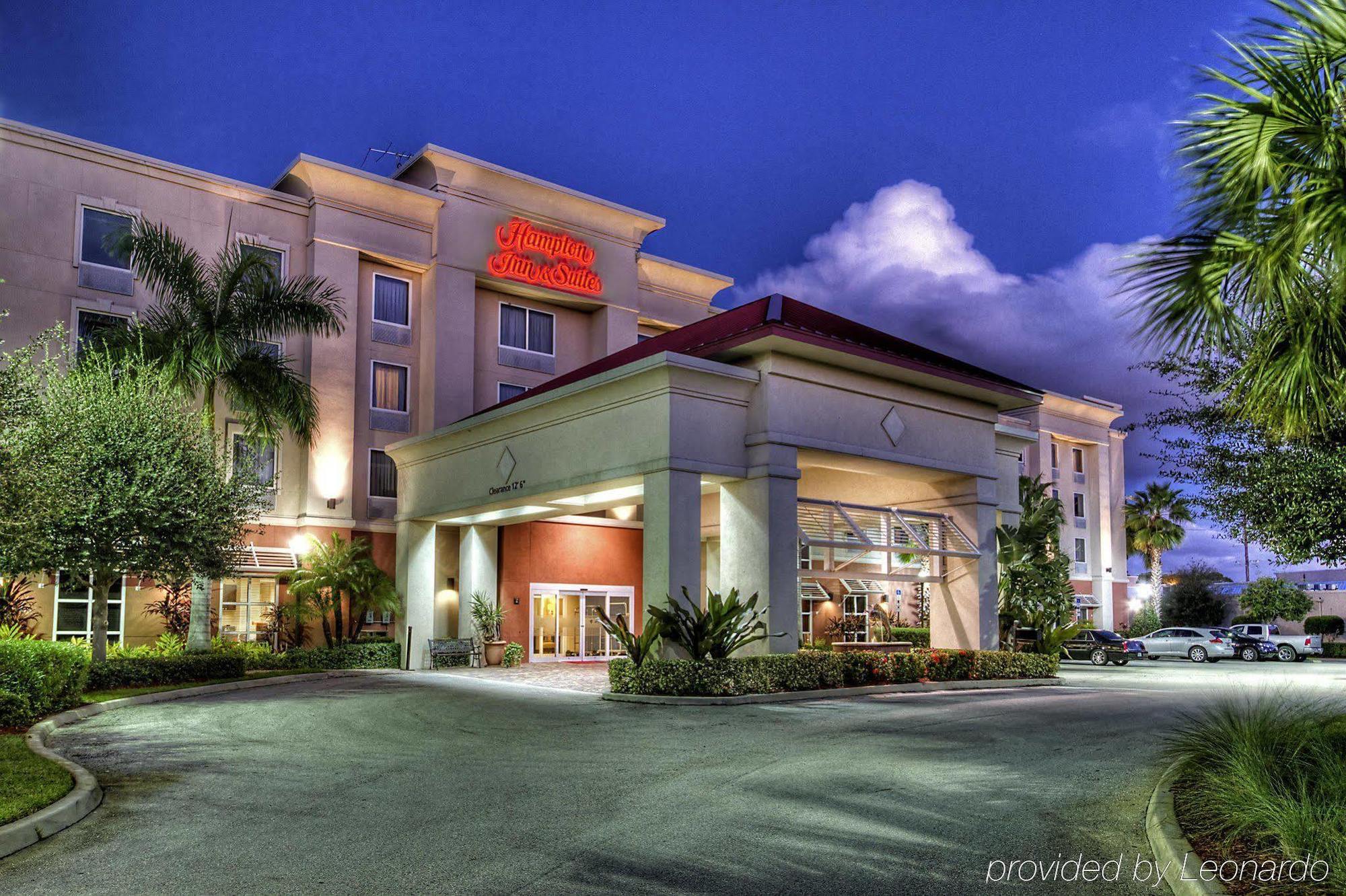 Hampton Inn & Suites Stuart-North Esterno foto